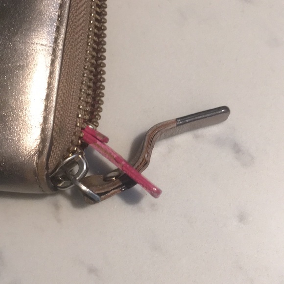 Used Kate Spade metallic silver/gold wallet - Picture 8 of 8